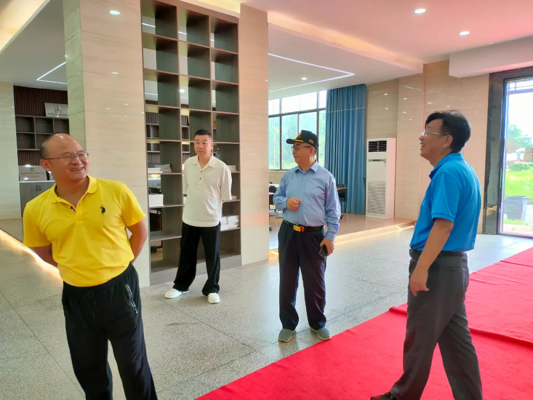 专家领导莅临振宁学校参观指导，助力学校发展迈向新台阶(图6)