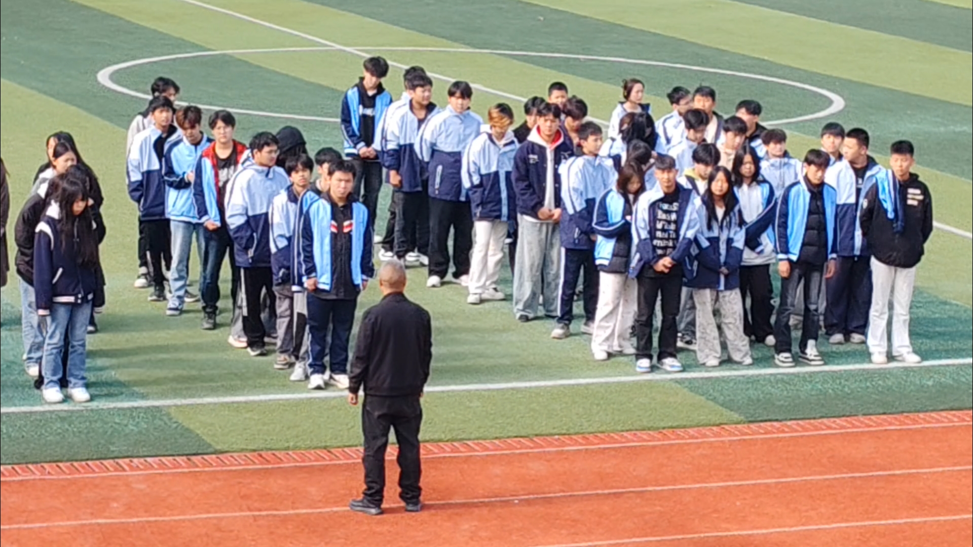 以练为战，筑牢校园安全防线！咸宁振宁技工学校2025年消防应急演练纪实(图5)