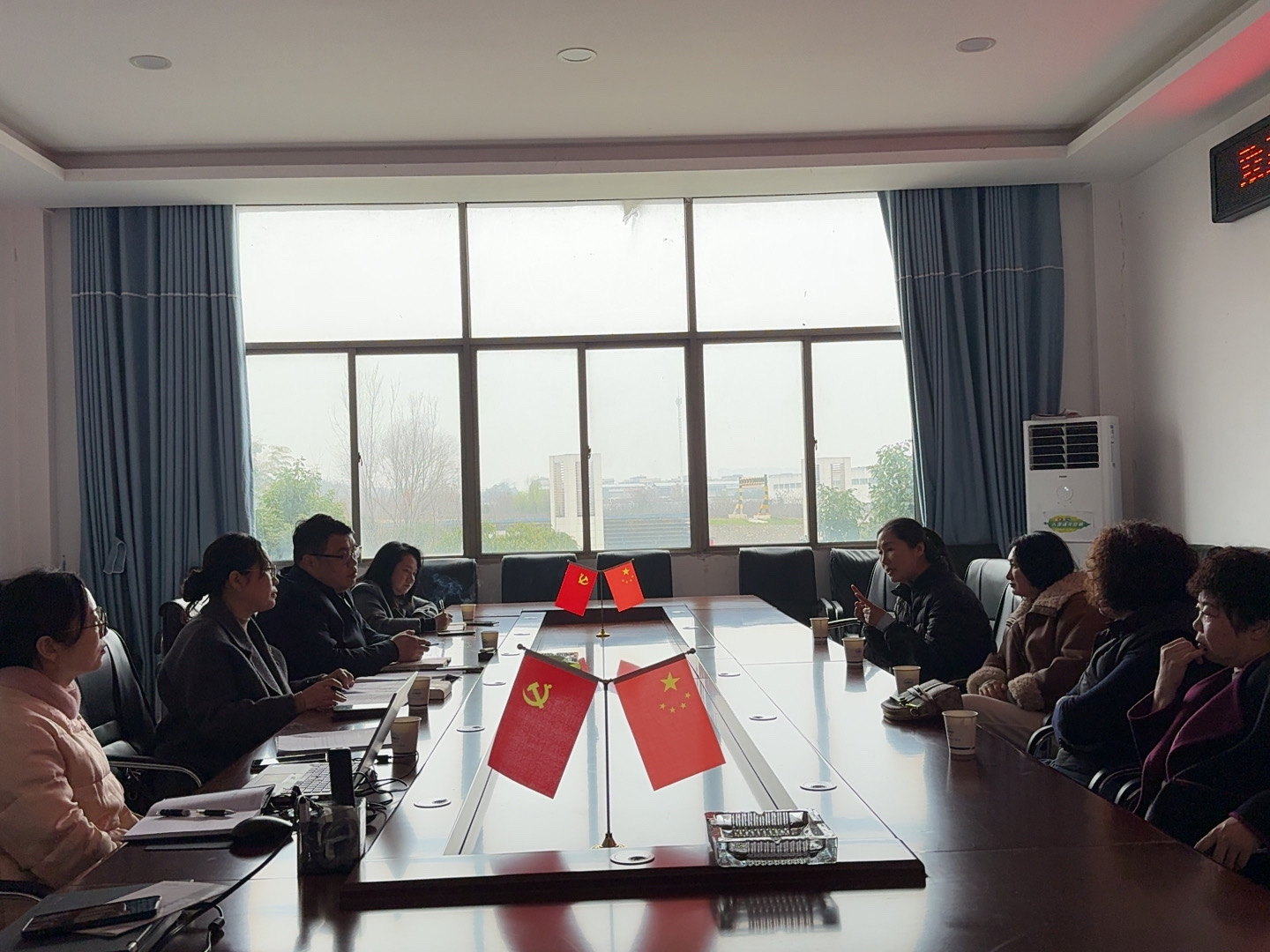 跨越山海携手合作 共谱育人崭新篇章 ——辽宁省锦州市子强高中代表团到访咸宁振宁技工学校开展合作交流(图2) 跨越山海携手合作 共谱育人崭新篇章 ——辽宁省锦州市子强高中代表团到访咸宁振宁技工学校开展合作交流(图2)