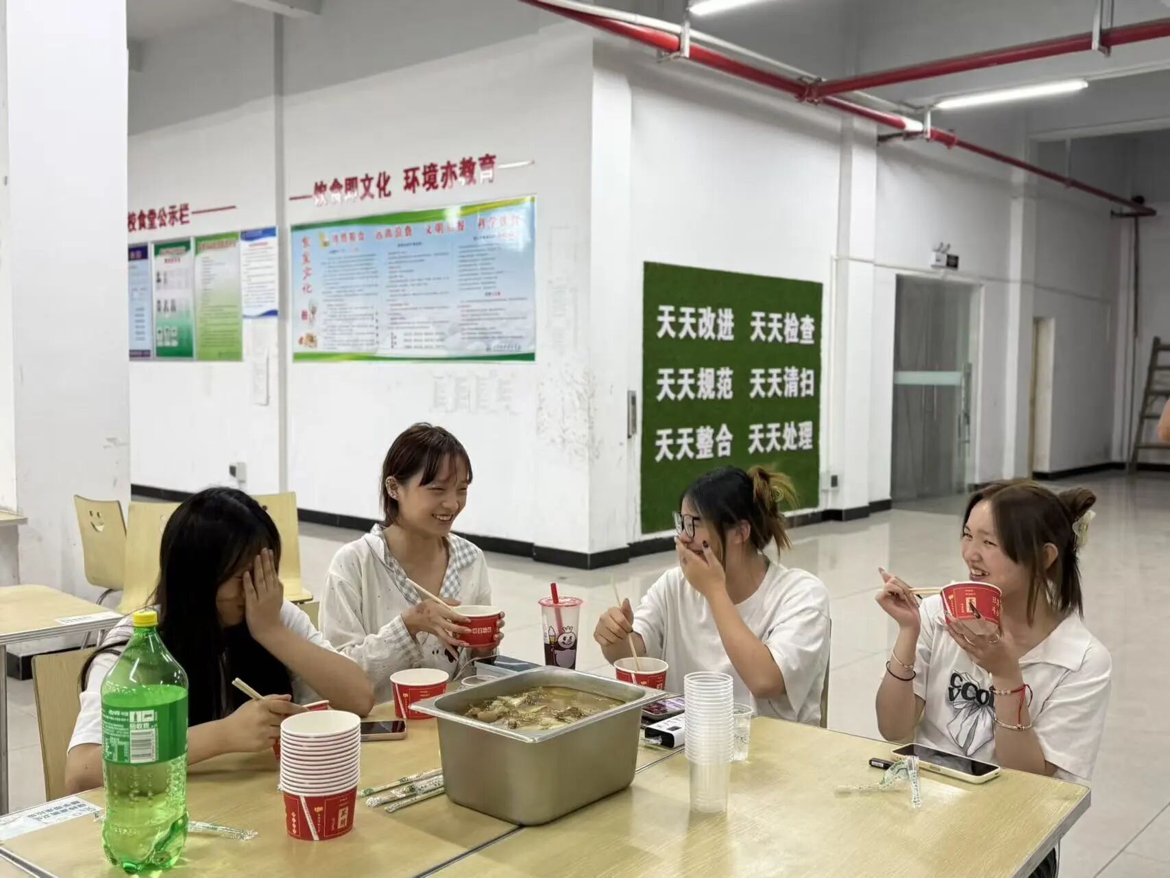 端午浓情，食味安康｜咸宁振宁技工学校师生牛头宴温情开席(图18)